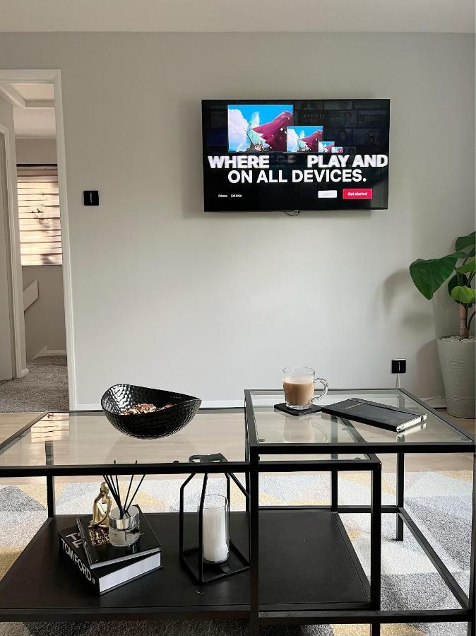 Stunning Apartment In Beckton With Private Entrance London Bagian luar foto